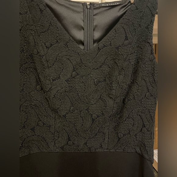🔥🖤Elie Tahari size XS black sleeveless blouse. PERFECTION! - Picture 2 of 4